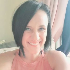 Meet your Posher, Leticia